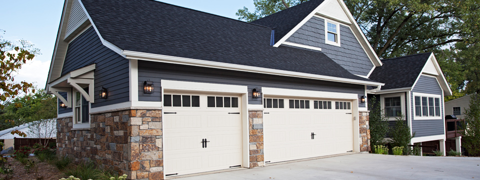 Renovation and construction of garage 2 doors in Montreal